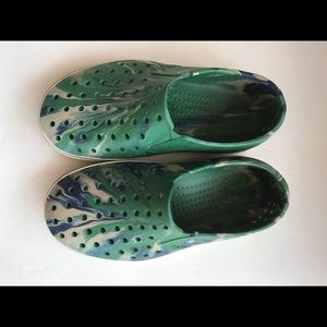 Kids Native water shoes size c12